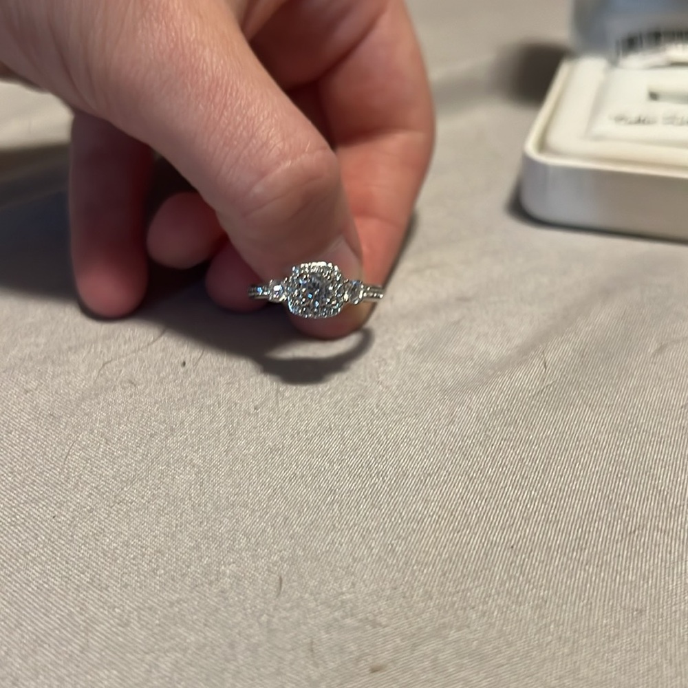 Elegant Silver Cubic Zirconia Ring